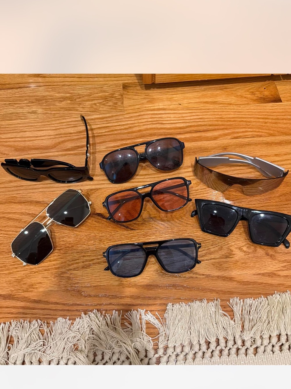 Lot of Amazon sunglasses